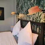 D'hotes Le Flacon De La Verrouille
