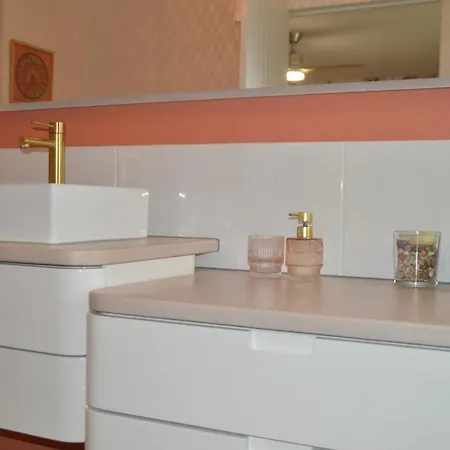 D'hotes Le Flacon De La Verrouille 3*