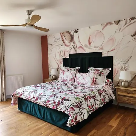 Le Flacon De La Verrouille Bed and breakfast *