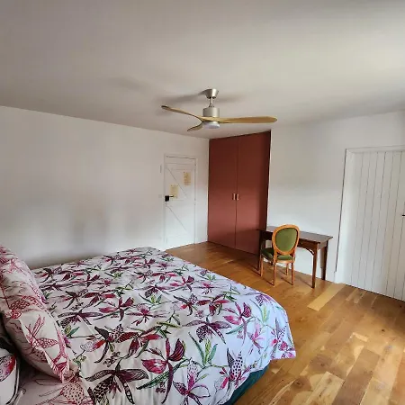 Bed and breakfast Le Flacon De La Verrouille