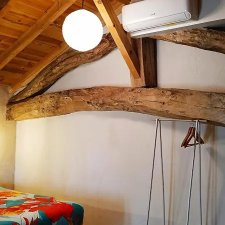 Bed and breakfast Le Flacon De La Verrouille *